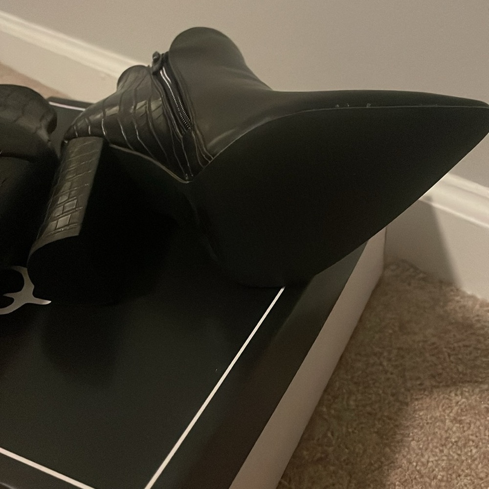 Booties - Picture 4 of 5